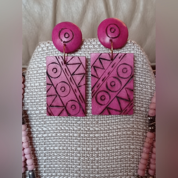 Vintage Artisan Vibrant Pink Ombre Mutli-Strand Necklace & Earrings Set π©·πππ« - Picture 6 of 9